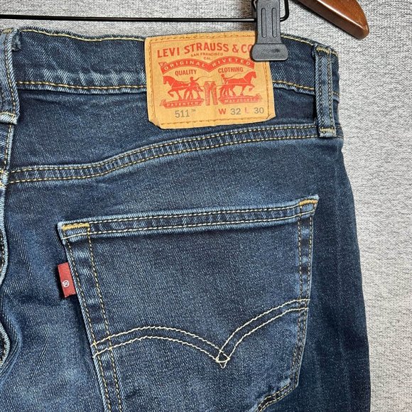 Levi's 511 Jeans Men 32 Blue Dark Wash Straight Leg Slim Fit Mid Rise Denim - Picture 13 of 16